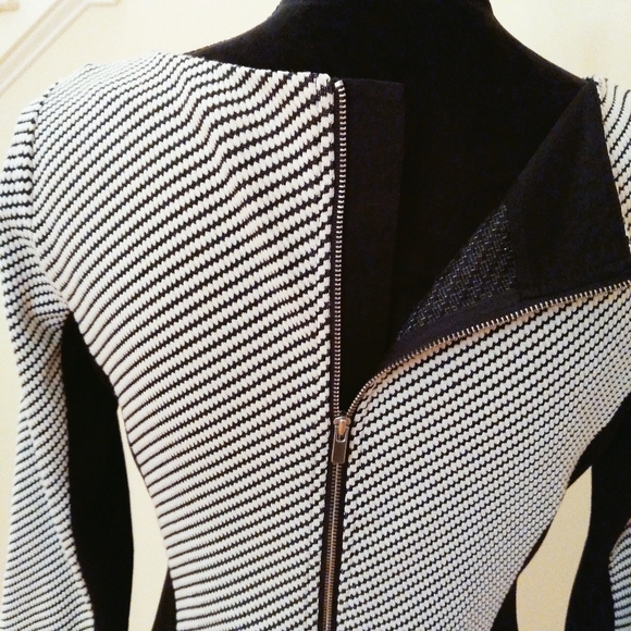 Banana Republic Ponte Knit Dress - Picture 9 of 9